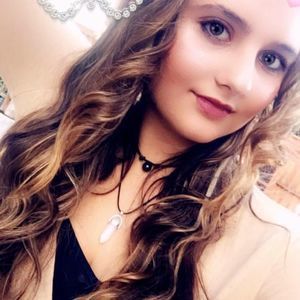 Meet your Posher, Brianna